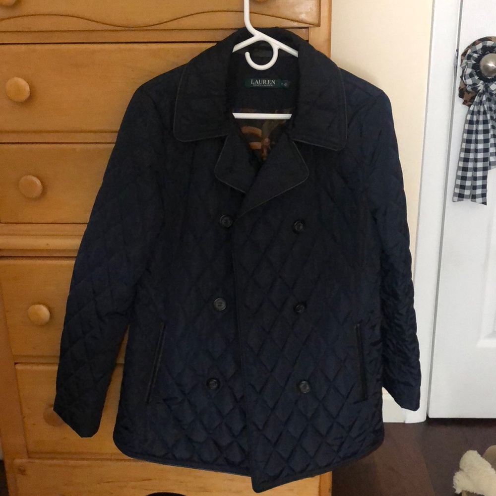Ralph Lauren beautiful quilted coat, Size 6. Medium
